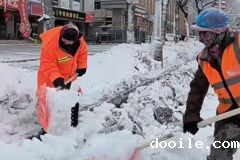 那些“敢冻”的坚守 护你我温暖前行——致敬寒冬中坚守的户外工作者